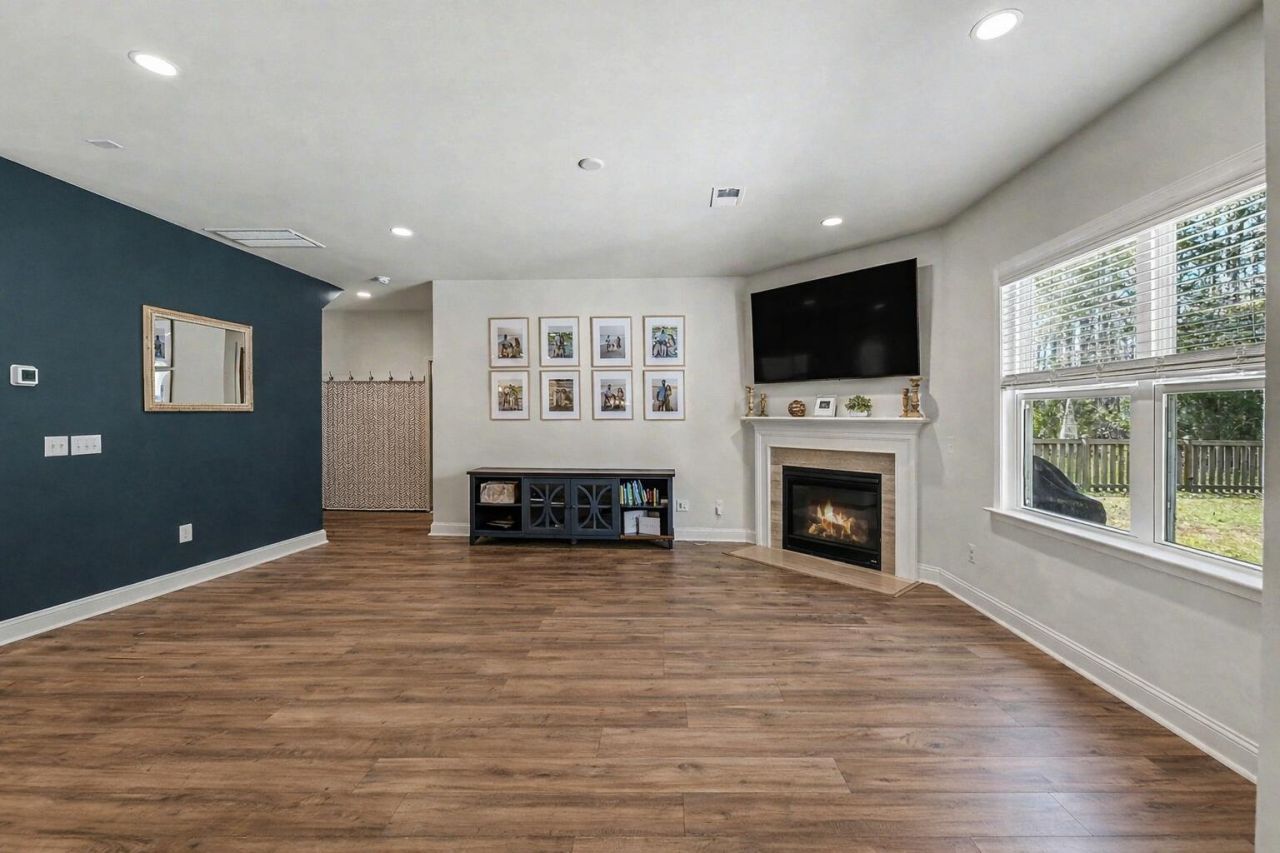 2126 Colson Lane Photo 7