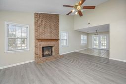 103 York Place photo 4