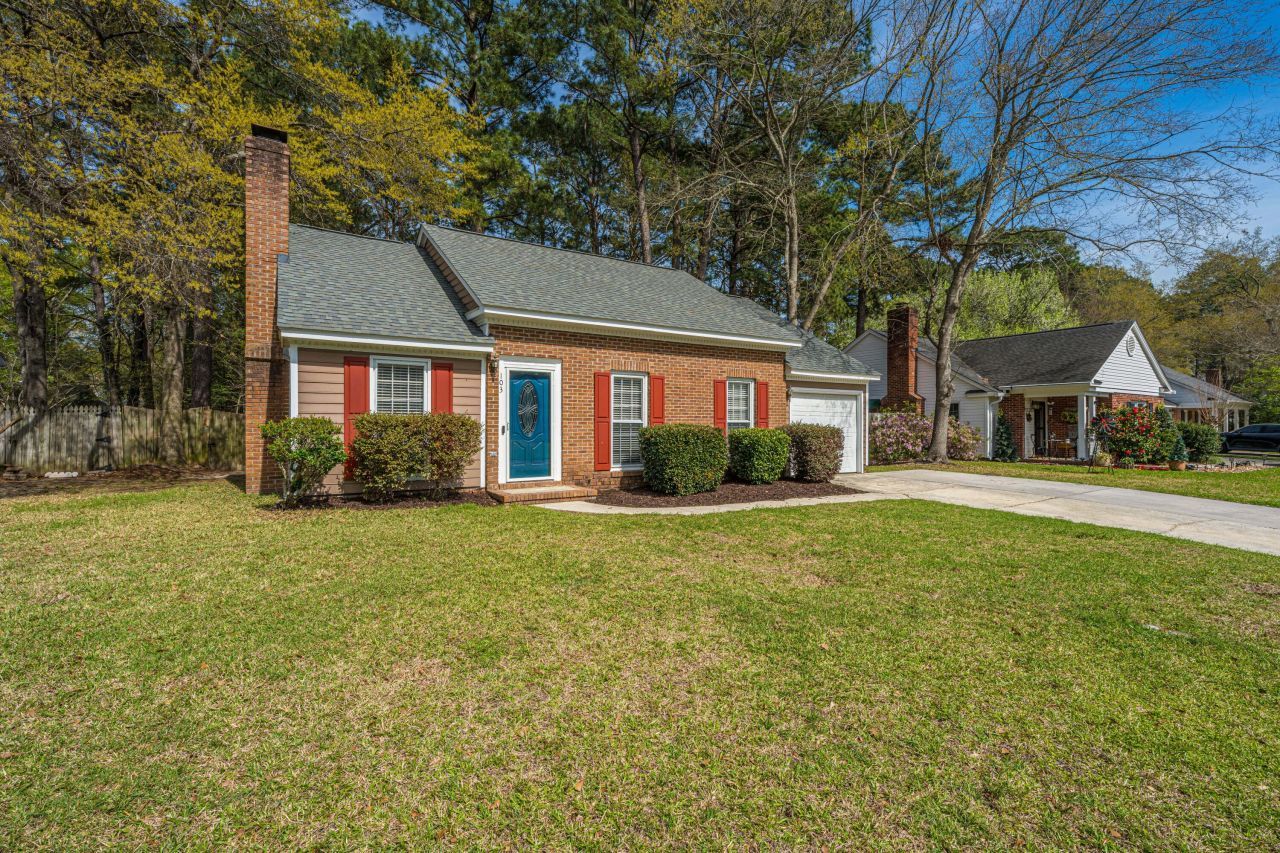 103 York Place Photo 29