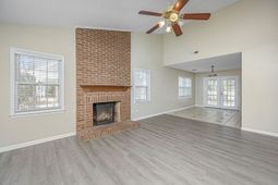 103 York Place photo 4