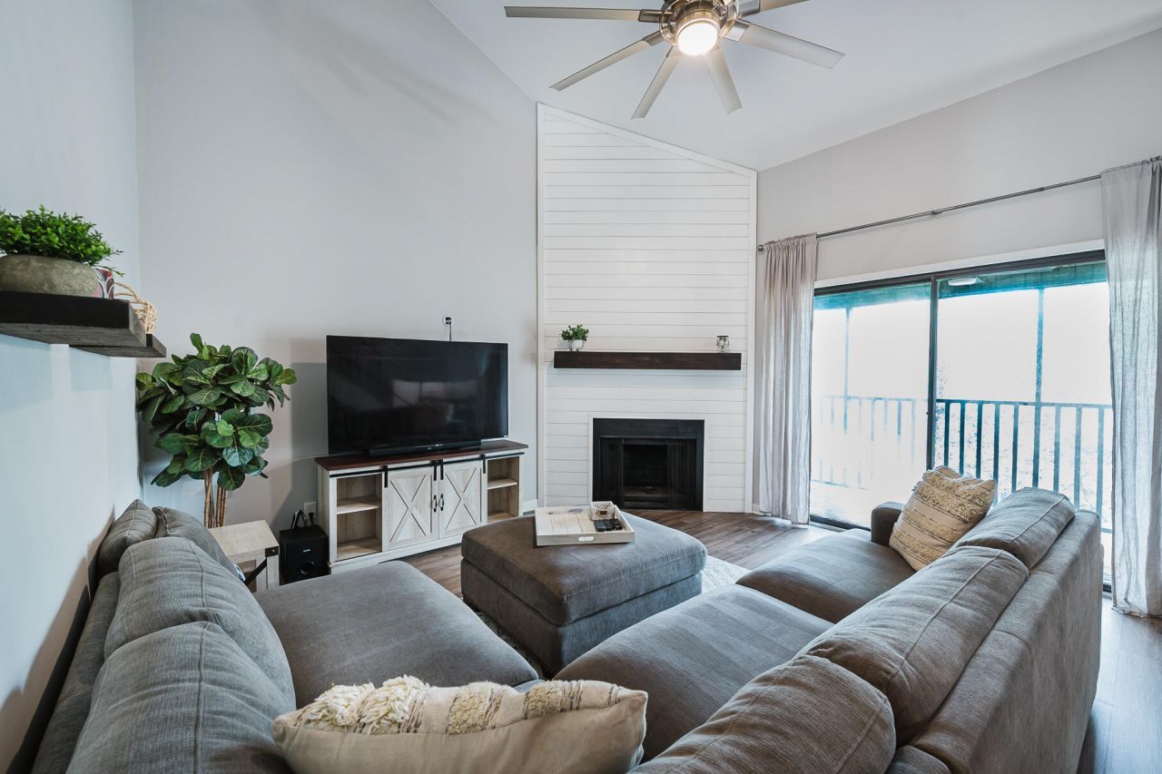 1138 Village Creek Photo 10