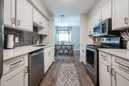 1138 Village Creek photo 4