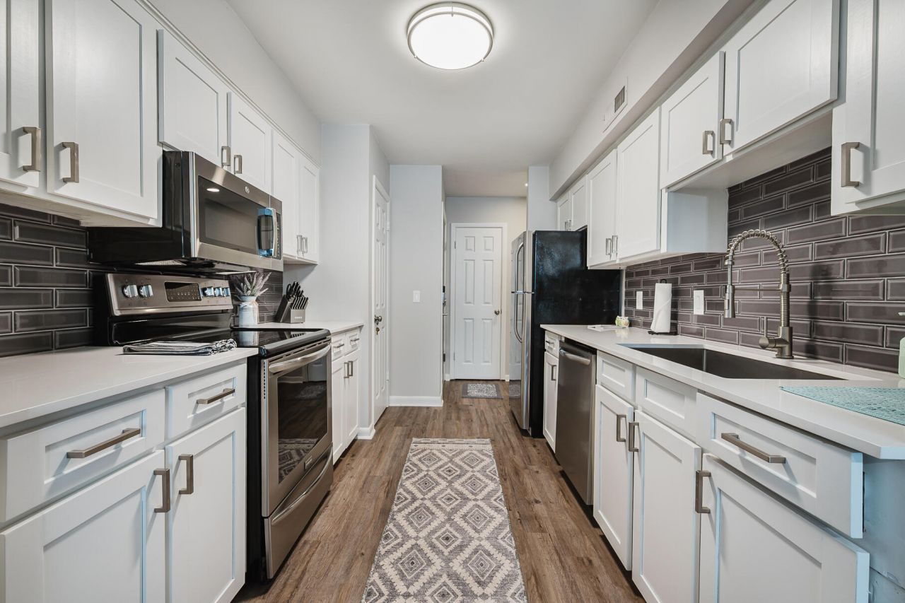 1138 Village Creek Photo 5