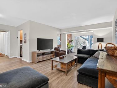 10200 BUSHMAN DRIVE, Unit 121, OAKTON, VA 22124