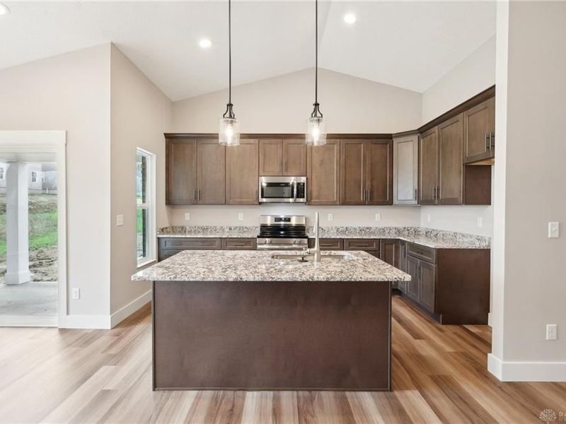 5019 Waterford, Middletown, OH 45042 Photo 7