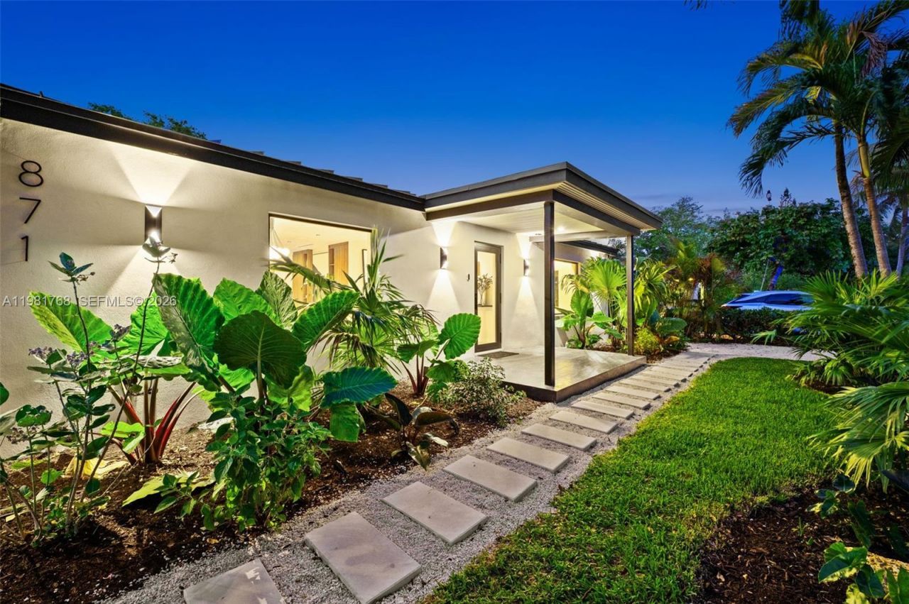 871 NE 128th St, North Miami, FL 33161 Photo