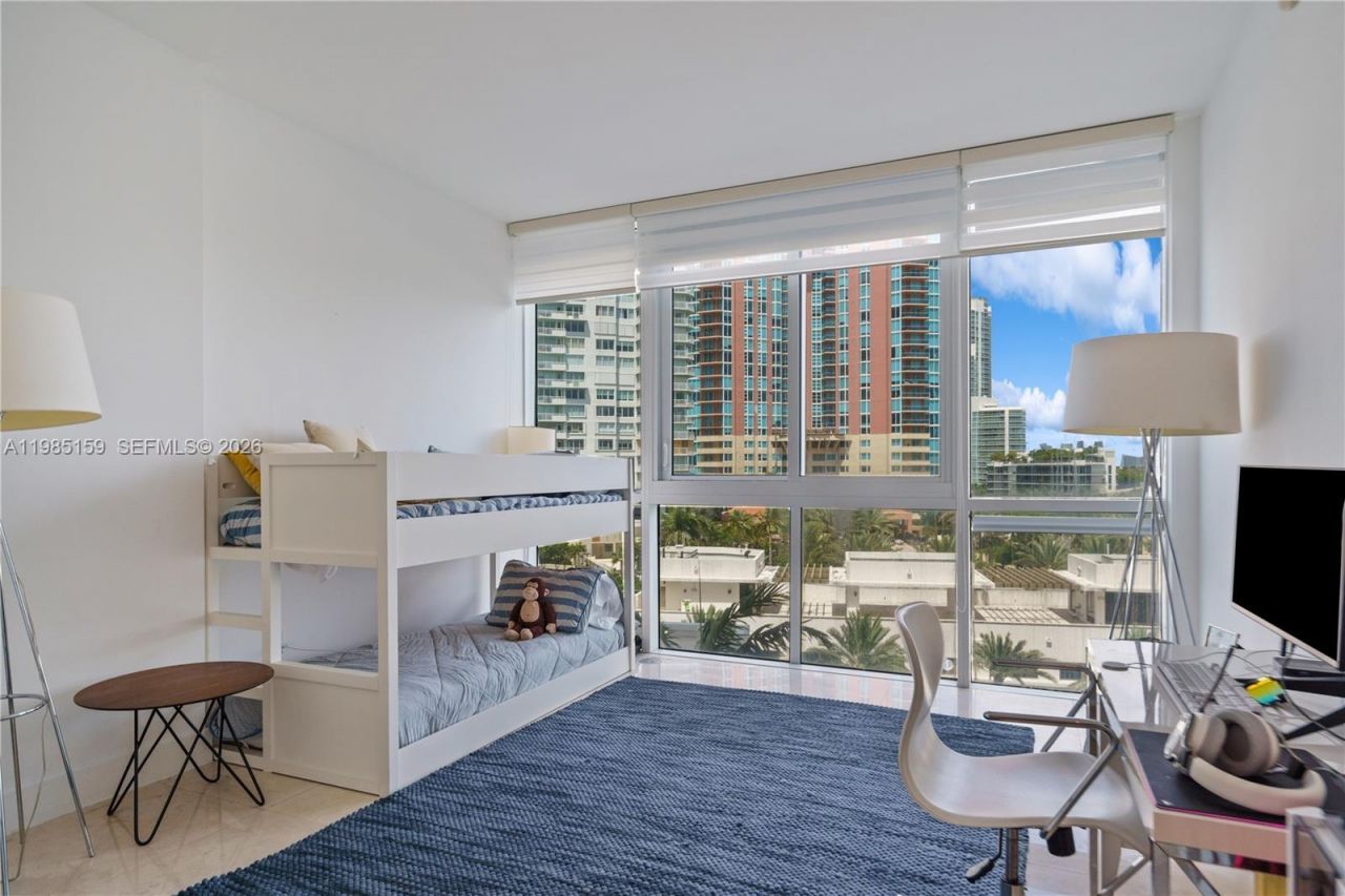 50 S Pointe Dr, Unit 805, Miami Beach, FL 33139 Photo