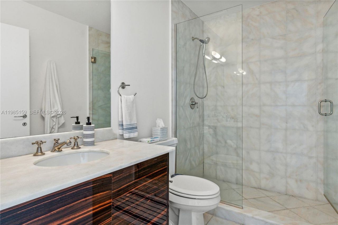50 S Pointe Dr, Unit 805, Miami Beach, FL 33139 Photo