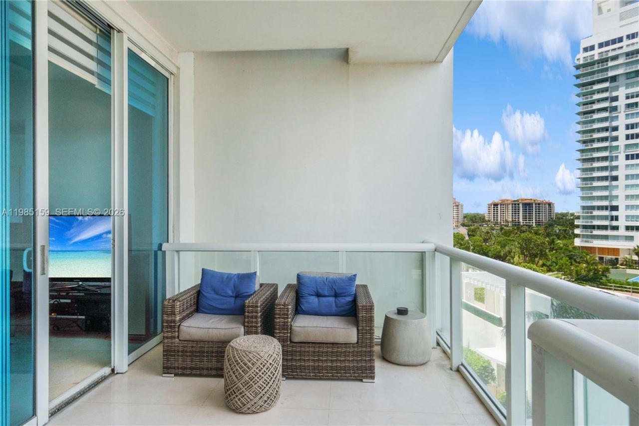 50 S Pointe Dr, Unit 805, Miami Beach, FL 33139 Photo