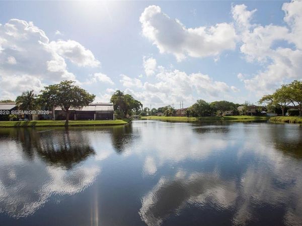 10449 SW 78th St , Miami, FL 33173