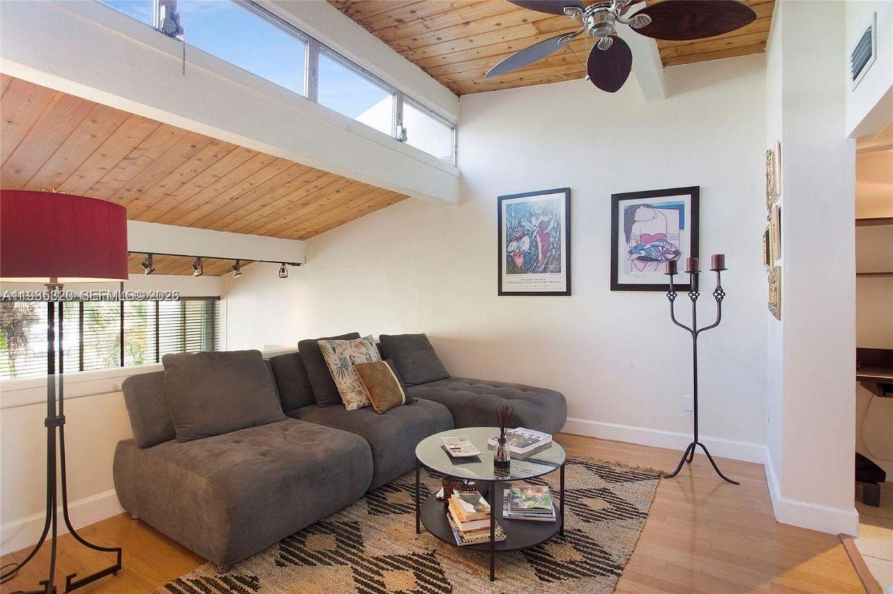 10449 SW 78th St , Miami, FL 33173 Photo