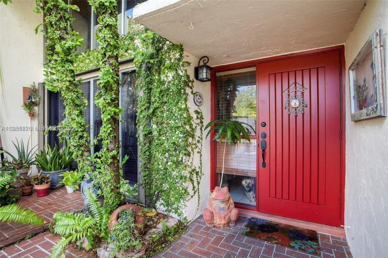 10449 SW 78th St , Miami, FL 33173 Photo