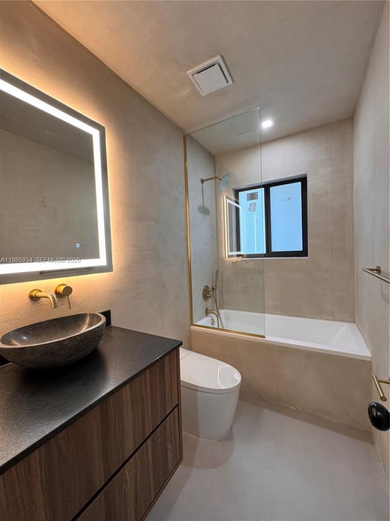 8931 NE 2nd Ave, Unit S4, El Portal, FL 33138 Photo