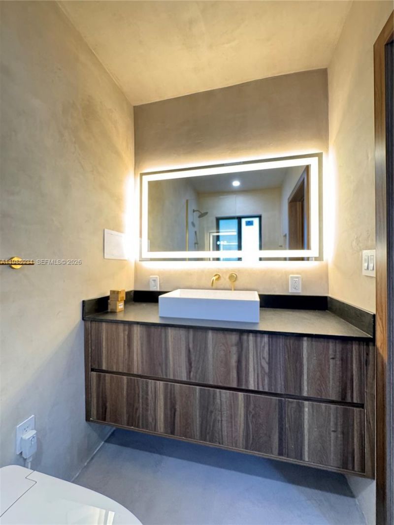 8931 NE 2nd Ave, Unit S4, El Portal, FL 33138 Photo