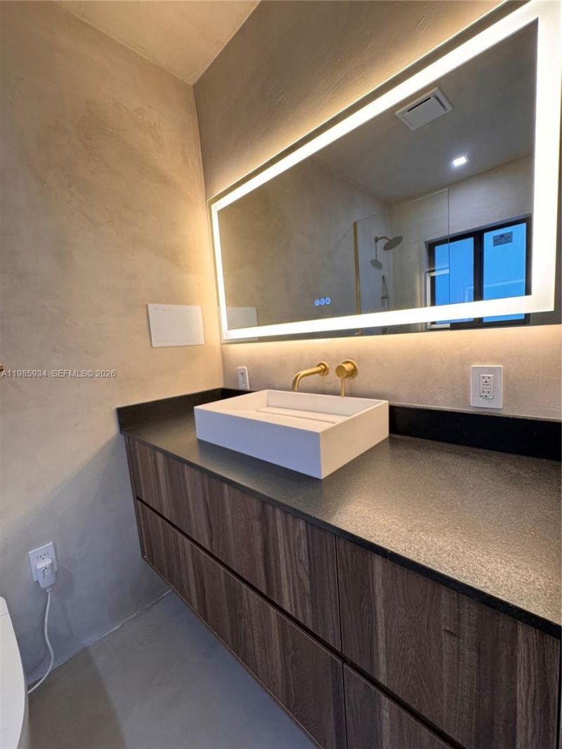 8931 NE 2nd Ave, Unit S4, El Portal, FL 33138 Photo