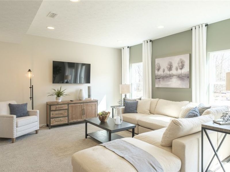 424 Honeycrisp Drive NE, Louisville, OH 44641 Photo 4