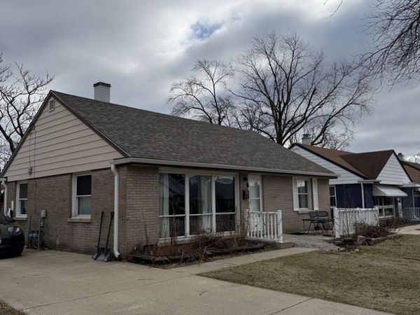 1107 Bristol Avenue , Westchester, IL 60154