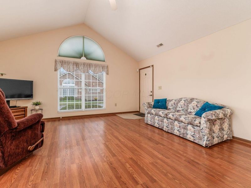 4263 Cobbleton Grove Circle , Unit 1, Canal Winchester, OH 43110 Photo 16