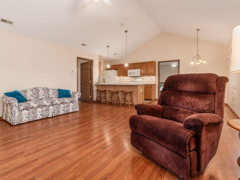 4263 Cobbleton Grove Circle , Unit 1, Canal Winchester, OH 43110 Photo 17