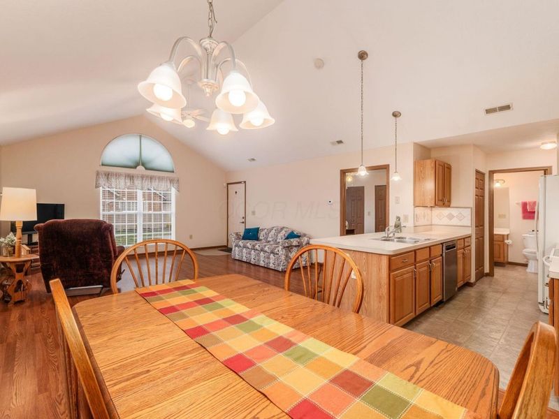 4263 Cobbleton Grove Circle , Unit 1, Canal Winchester, OH 43110 Photo 20