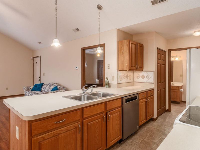 4263 Cobbleton Grove Circle , Unit 1, Canal Winchester, OH 43110 Photo 24