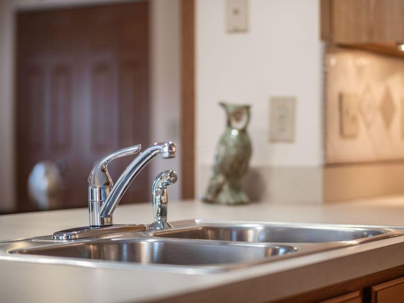 4263 Cobbleton Grove Circle , Unit 1, Canal Winchester, OH 43110 Photo 3