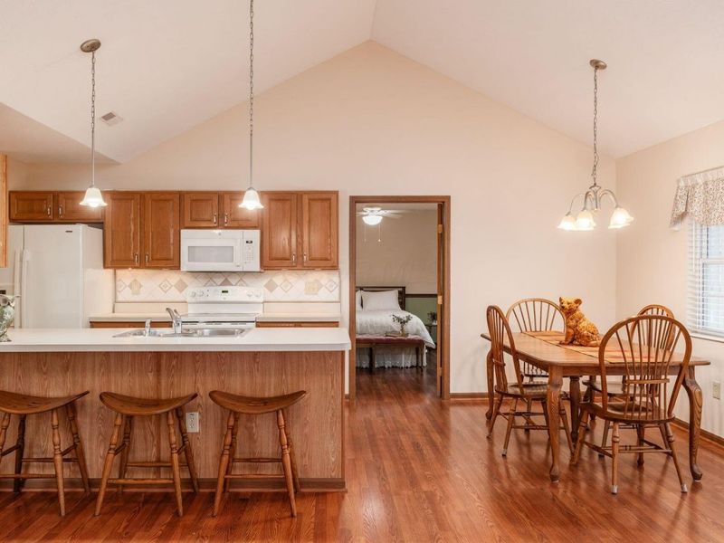 4263 Cobbleton Grove Circle , Unit 1, Canal Winchester, OH 43110 Photo 4