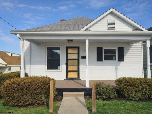 407 West Virginia Avenue, Nutter Fort, WV 26301