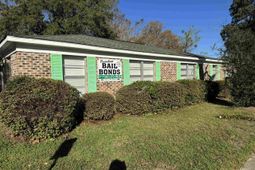 201 Short St. photo 4