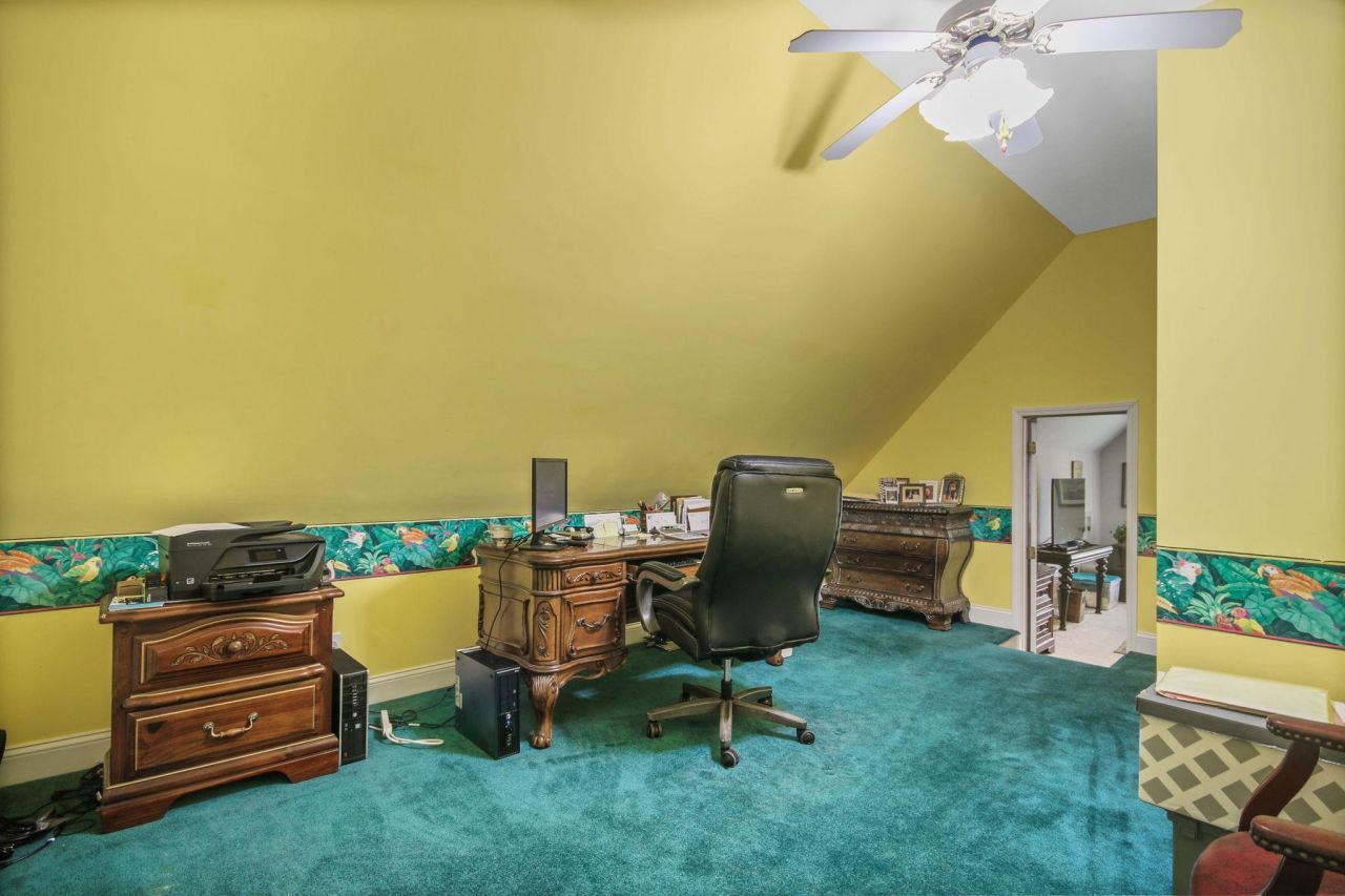 75 Haig Ct. Photo 39