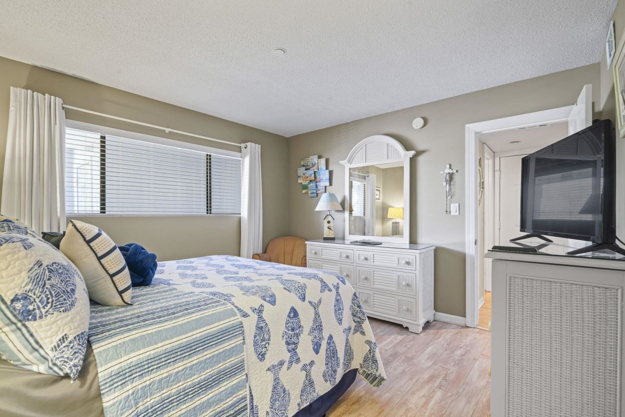 1906 S Ocean Blvd.  Photo 24