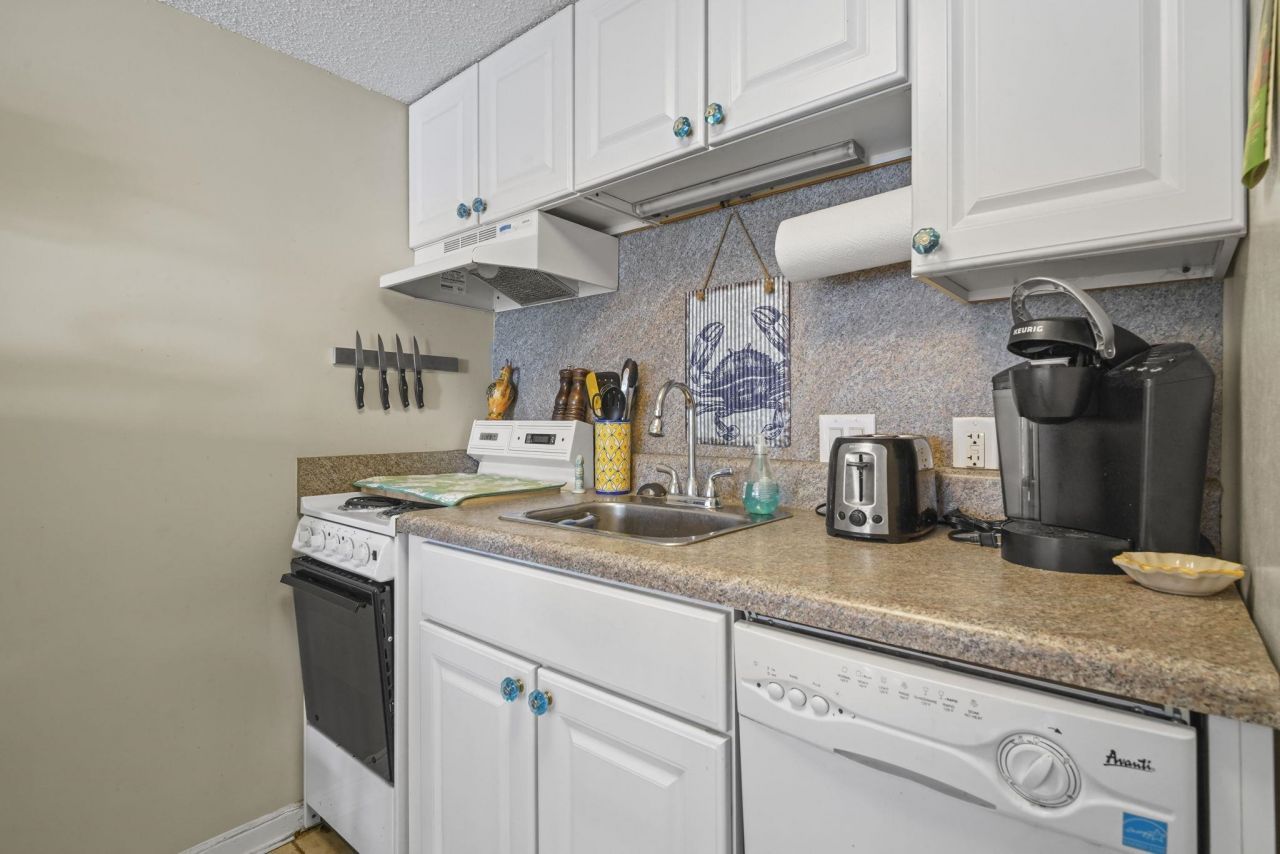 1906 S Ocean Blvd.  Photo 9