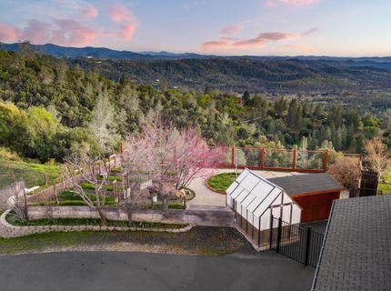 984 Crestview Dr, Murphys, CA 95247 Photo