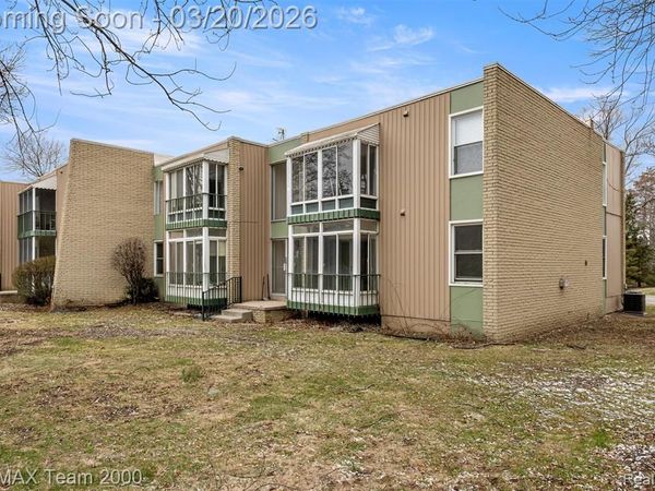 33379 Fargo Street, Livonia, MI 48152