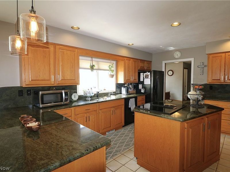 2205 Quail Hollow Circle , Sandusky, OH 44870 Photo 4