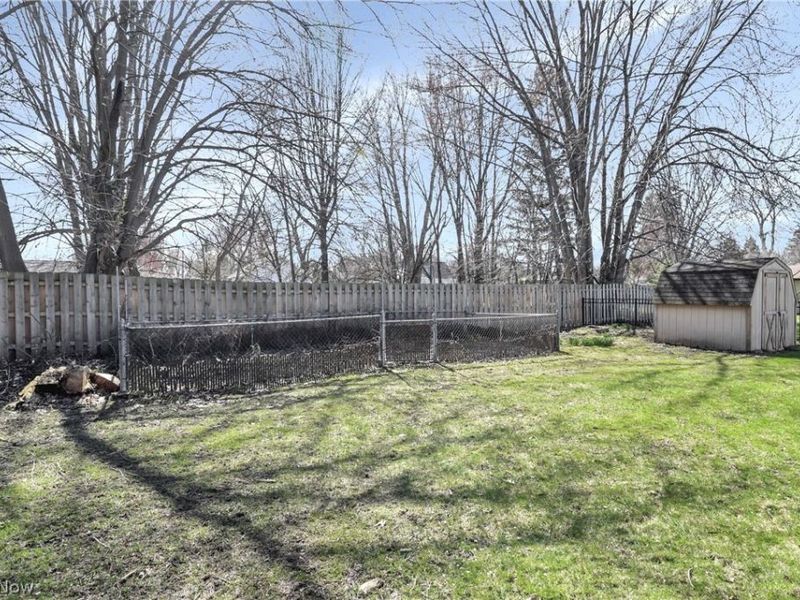 22337 Sandy Lane, Fairview Park, OH 44126 Photo 6