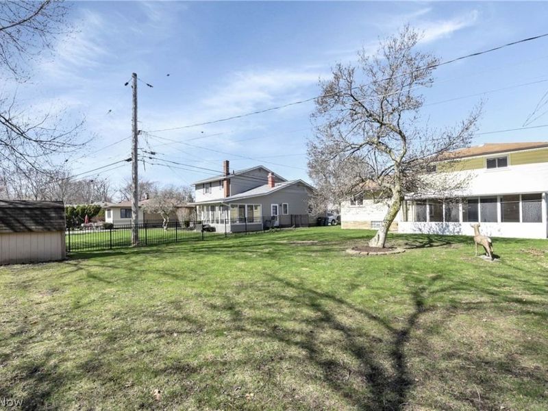 22337 Sandy Lane, Fairview Park, OH 44126 Photo 7