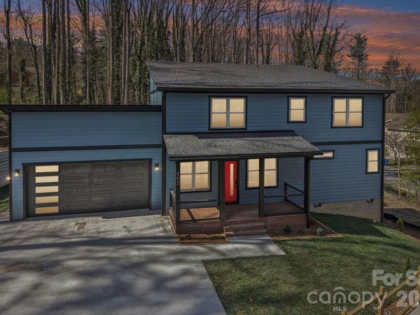 903 Lennox Park Drive, Hendersonville, NC 28739