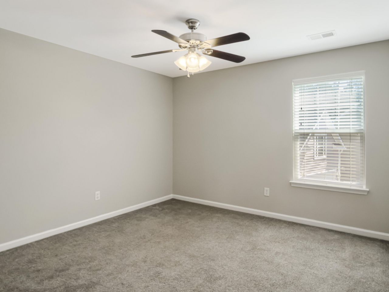 206 Donatella Drive Photo 42