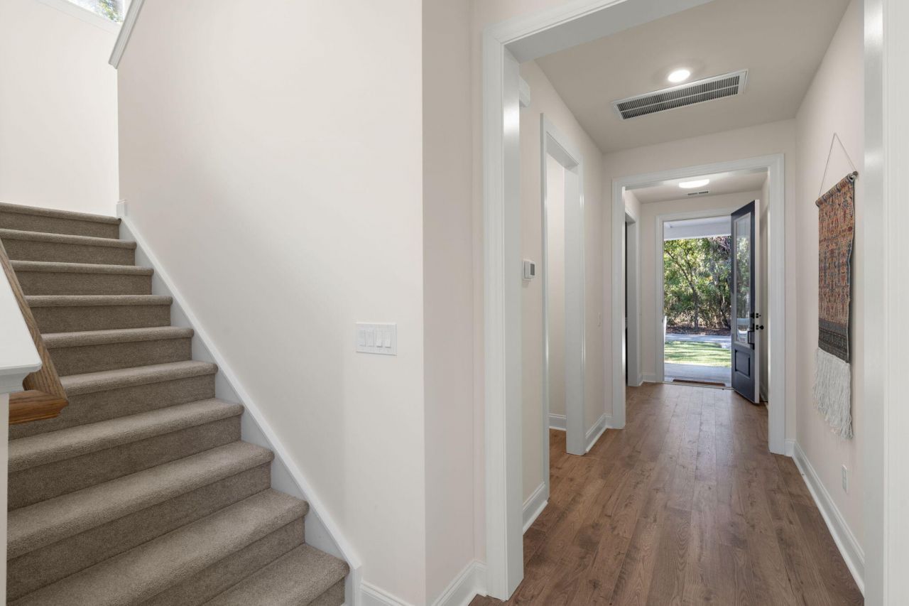 5706 Barbary Coast Road Photo 9