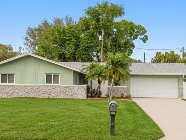 7955 BAYSHORE DRIVE, SEMINOLE, FL 33776