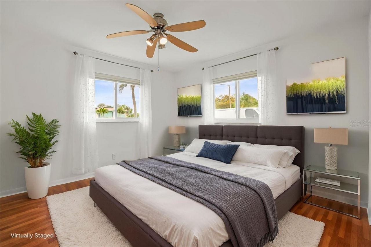 7955 Bayshore Drive, Seminole, FL 33776 Photo