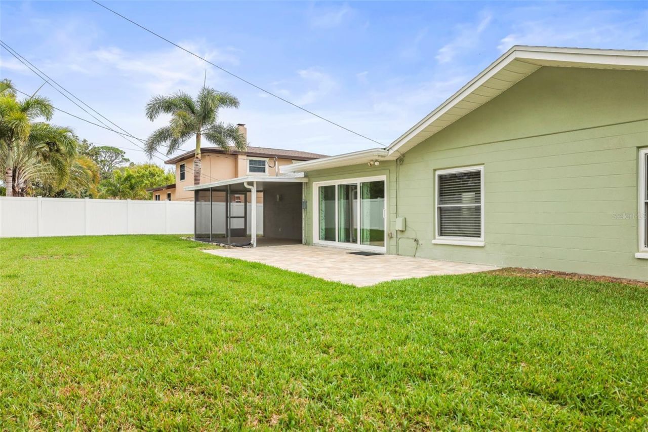 7955 Bayshore Drive, Seminole, FL 33776 Photo