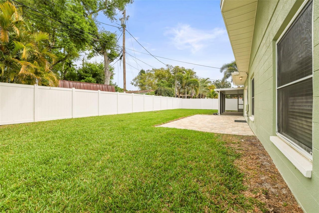 7955 Bayshore Drive, Seminole, FL 33776 Photo