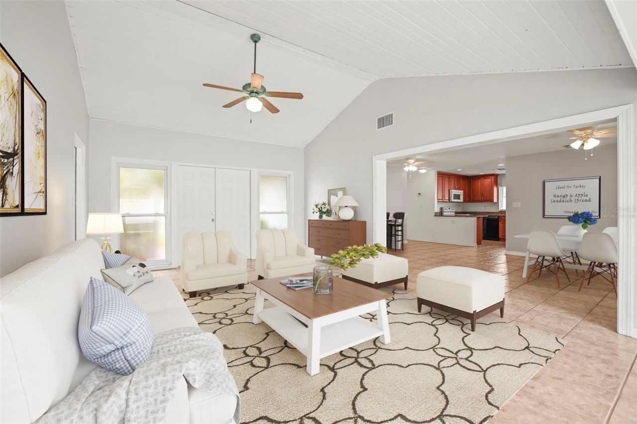 7955 Bayshore Drive, Seminole, FL 33776 Photo