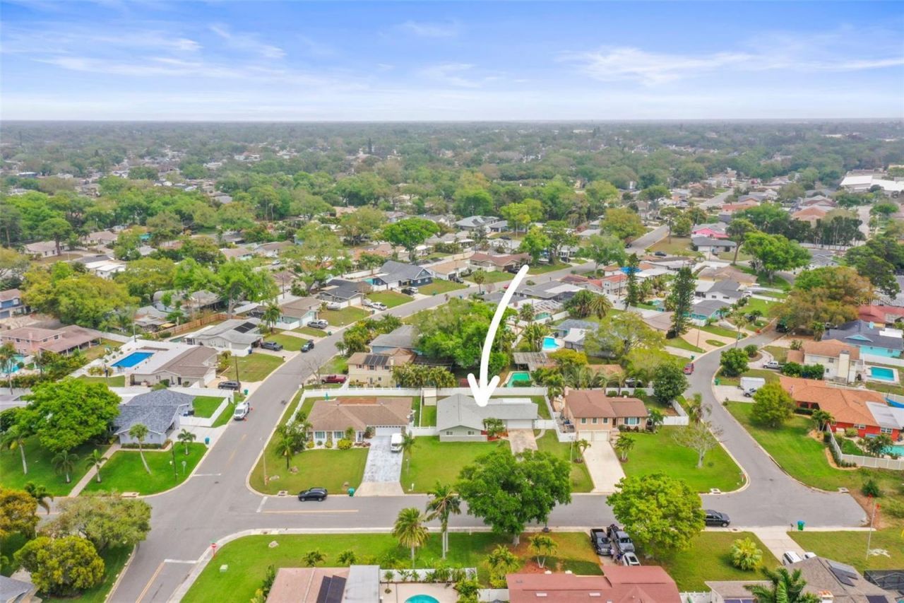 7955 Bayshore Drive, Seminole, FL 33776 Photo