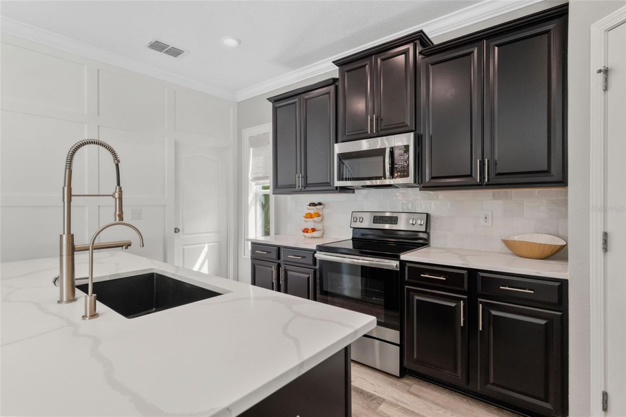 11930 Lake Boulevard , New Port Richey, FL 34655 Photo