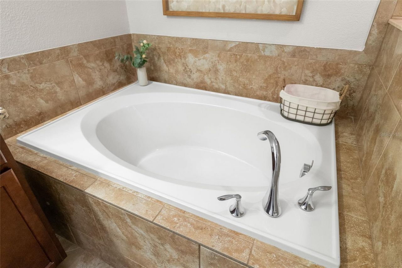 11930 Lake Boulevard , New Port Richey, FL 34655 Photo