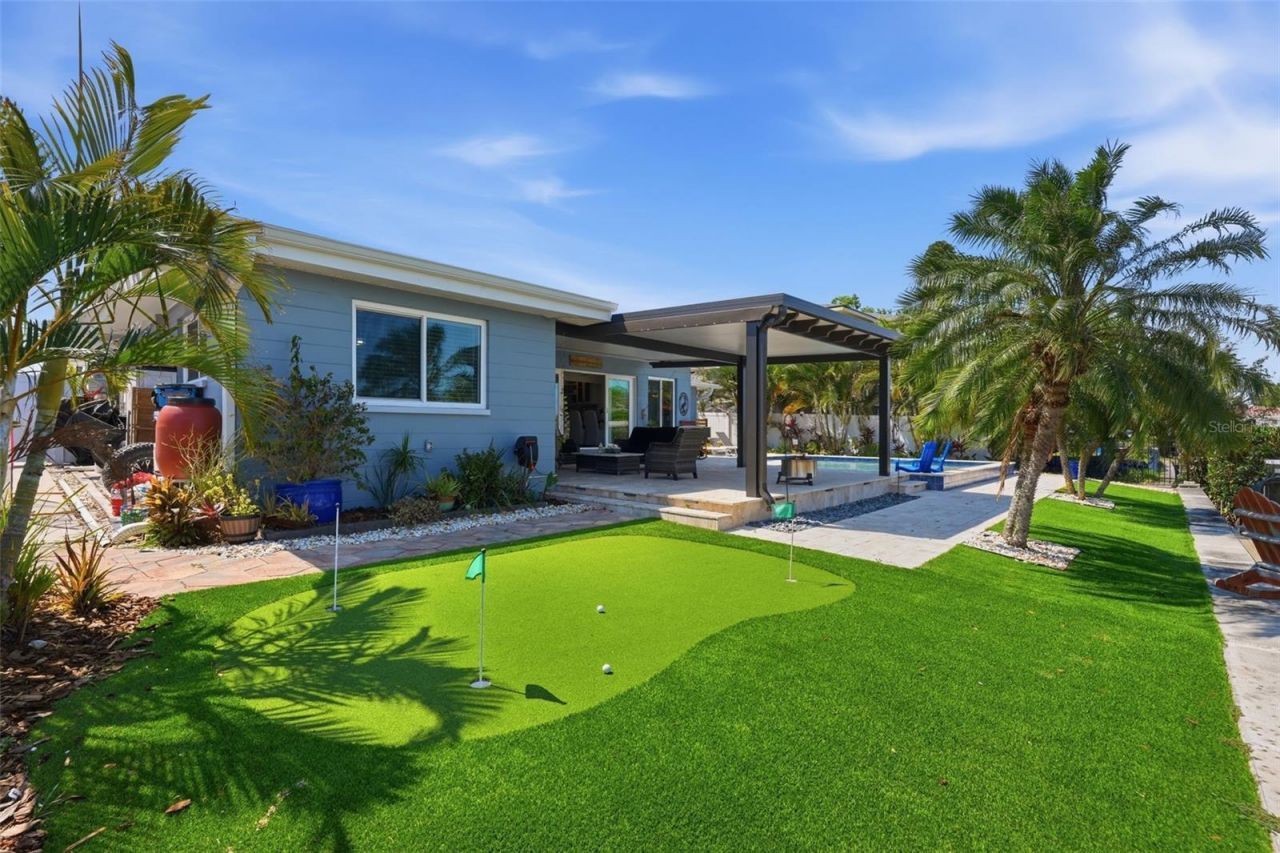 9571 Sun Isle Drive Ne, Saint Petersburg, FL 33702 Photo