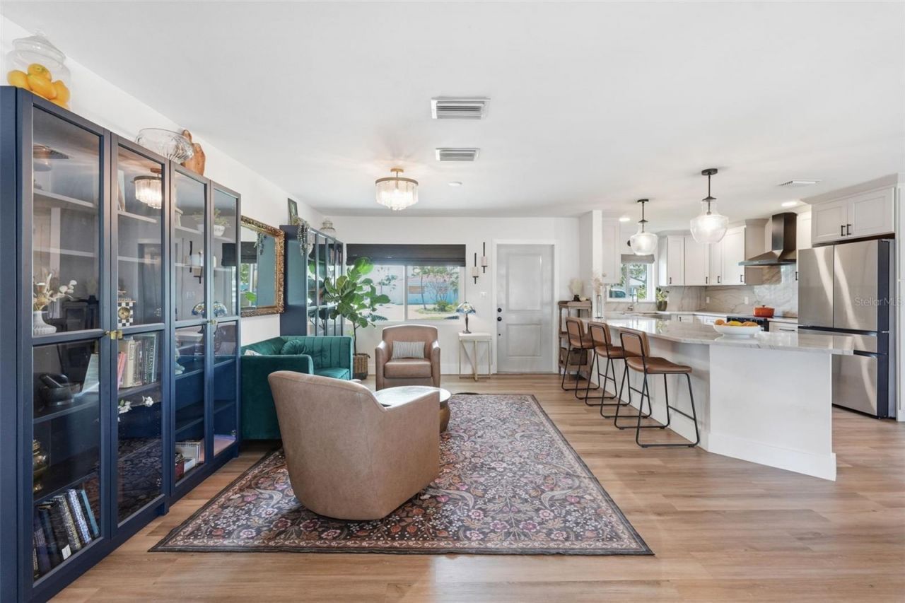 9571 Sun Isle Drive Ne, Saint Petersburg, FL 33702 Photo